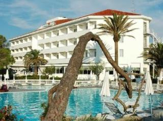 Hotel Domizia Palace 4*