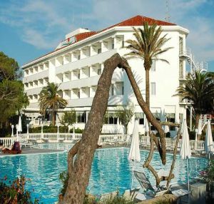 Domizia Palace Hotel
