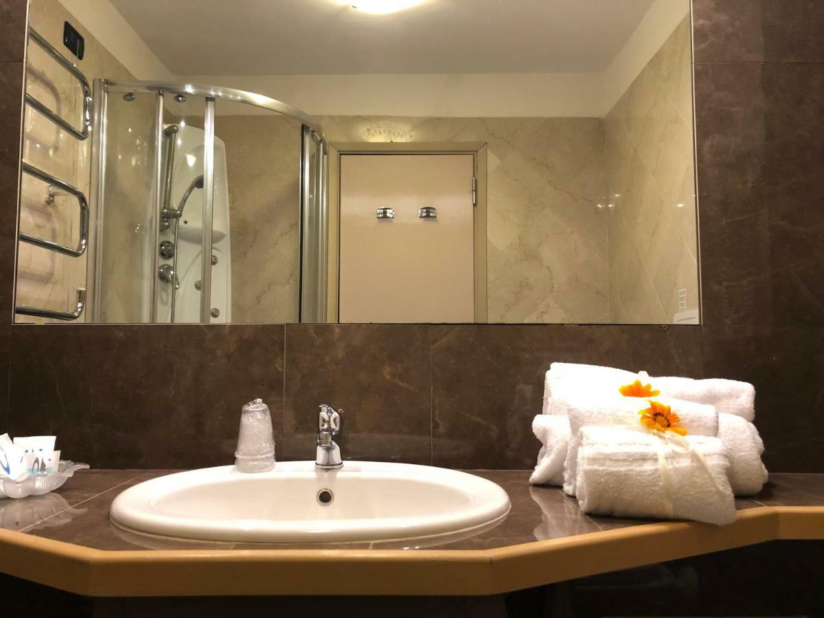 Hotel Domizia Palace