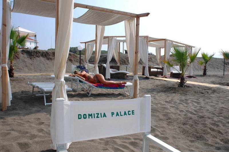 Hotel Domizia Palace 4*